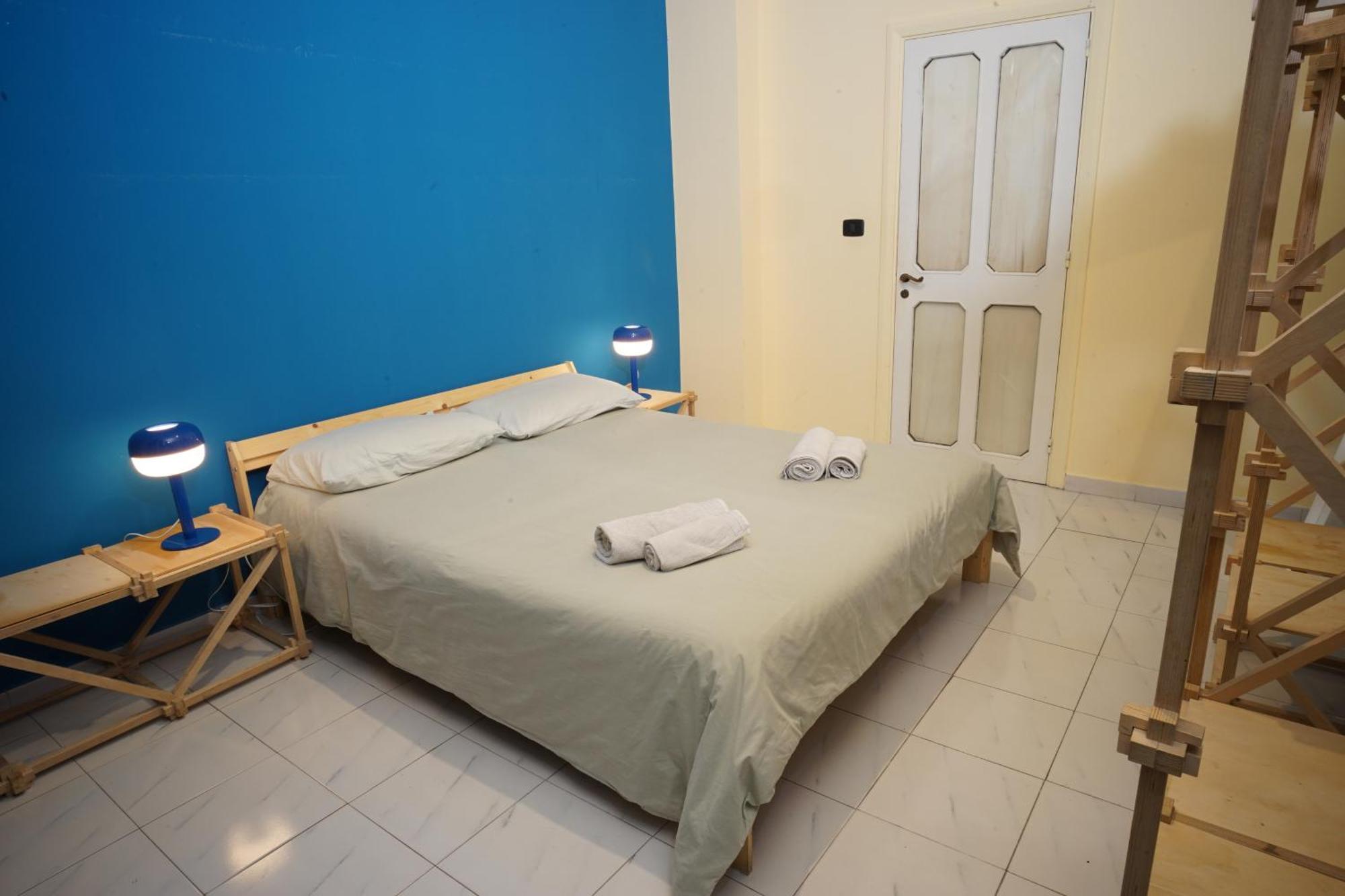 Casa Base Hotell Bari Exteriör bild